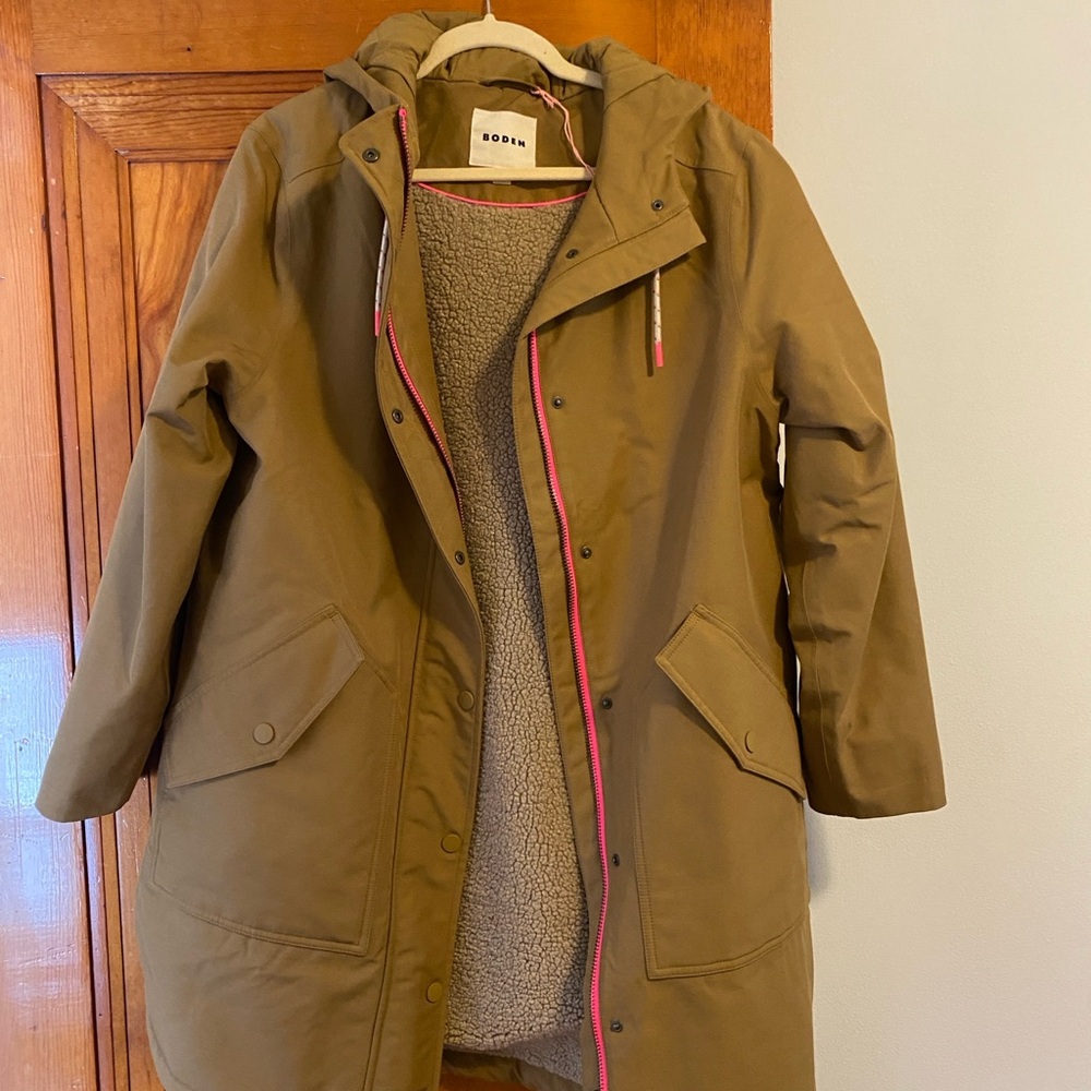 Boden Women's Olive/Khaki Parka with Hood